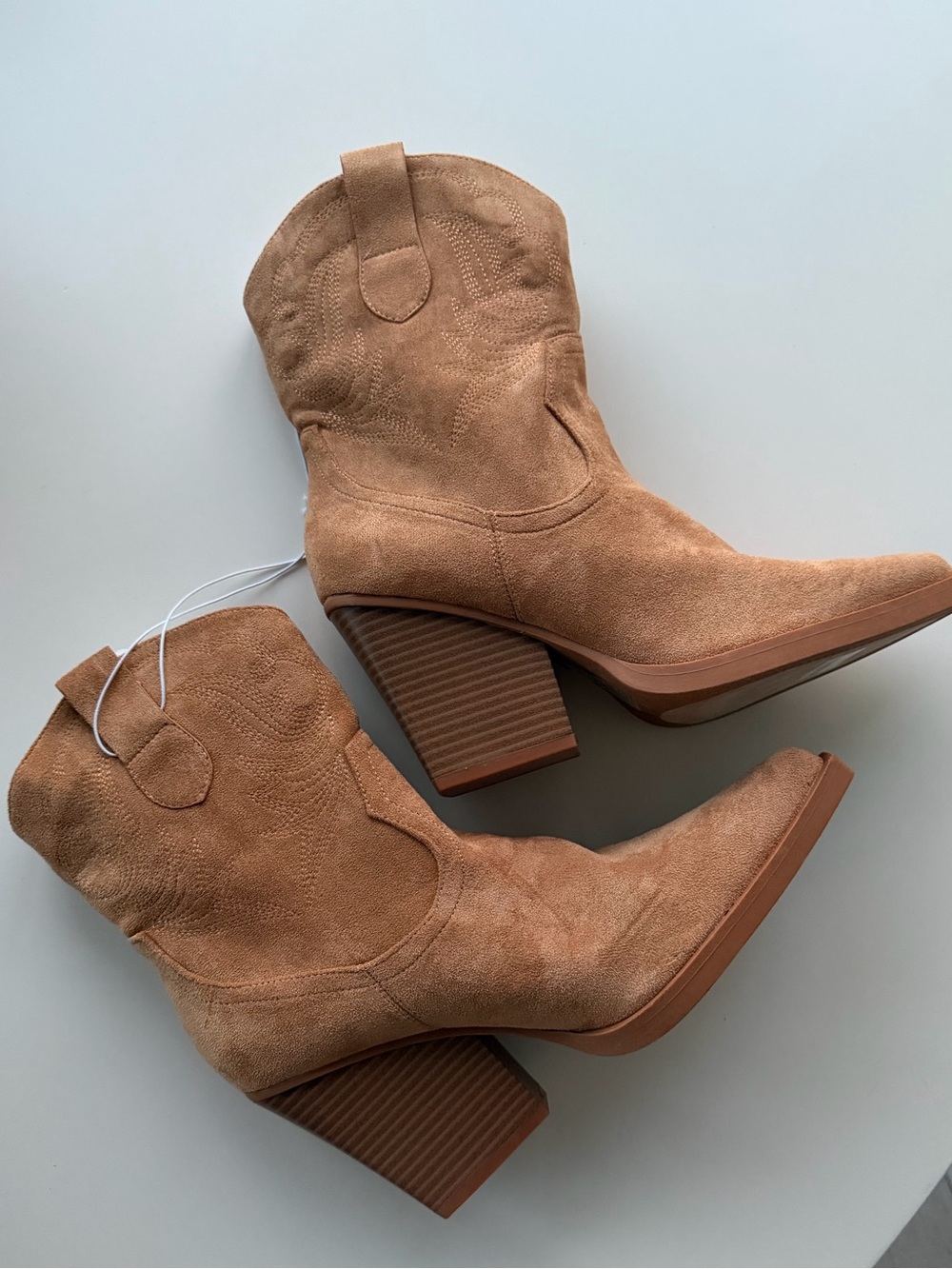 Forever 21 Tan Suede Western Block Heel Ankle Boots